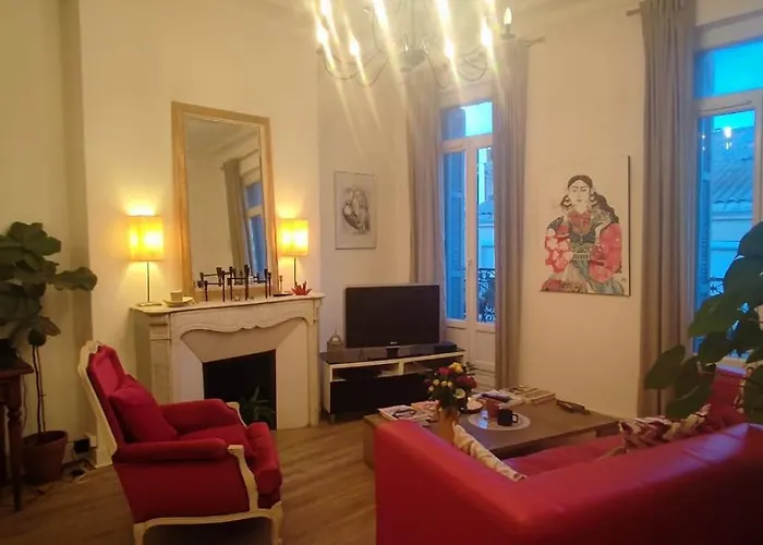 Chez L\'Habitant, Propose Grande Chambre Vieux Port Marseille