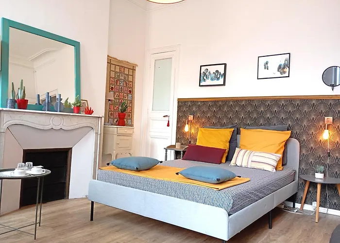 Chez L\'Habitant, Propose Grande Chambre Vieux Port Marseille